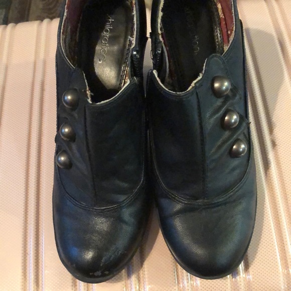 Xhilaration Shoes - Black Xhilaration heeled booties sz 6